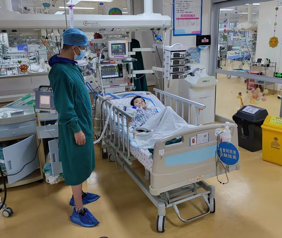 集安市跨省救护车出租公司